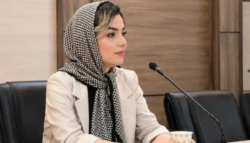 درباره الهام نیازمندی